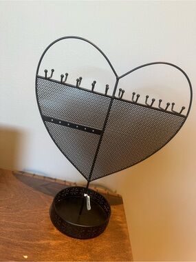 CLAIRES JEWELRY HOLDER STAND